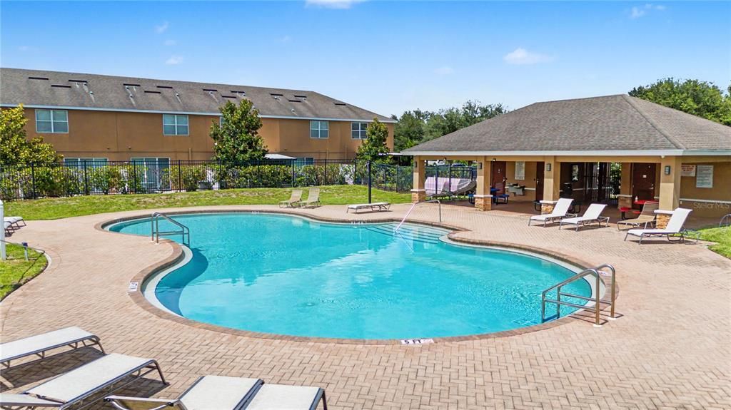 For Sale: $249,900 (3 beds, 2 baths, 1400 Square Feet)