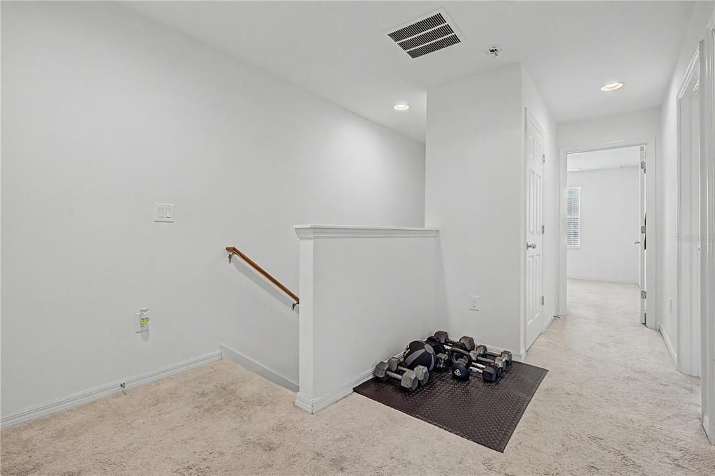 For Sale: $249,900 (3 beds, 2 baths, 1400 Square Feet)