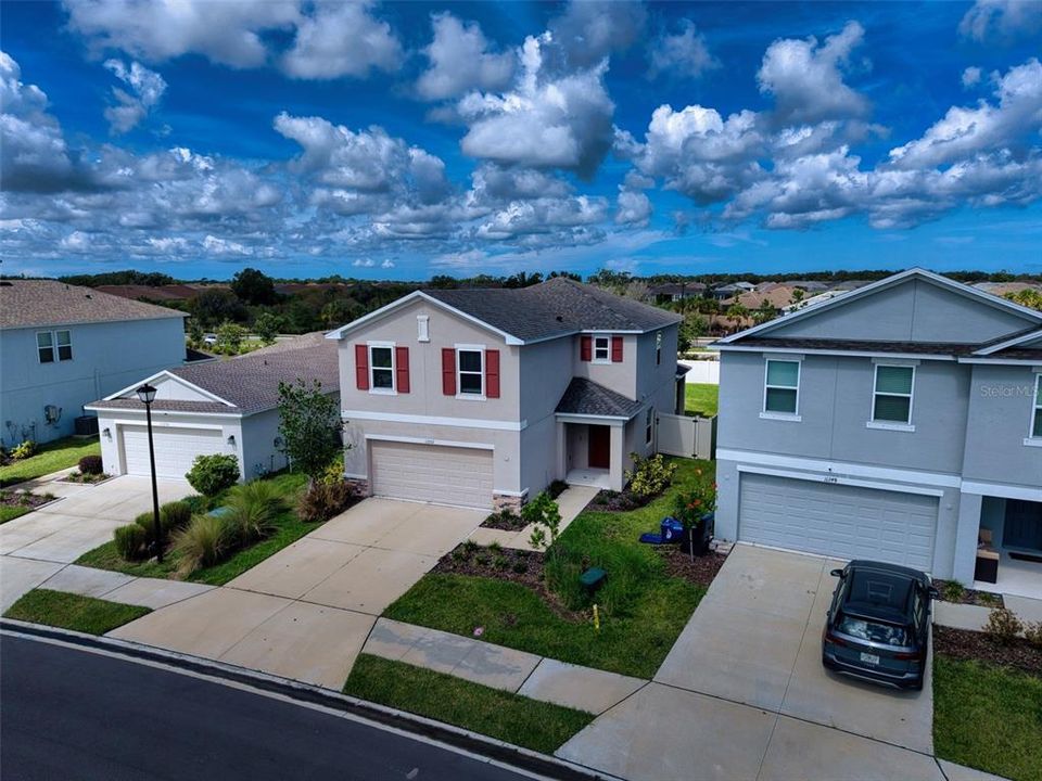 For Sale: $409,000 (5 beds, 3 baths, 2530 Square Feet)