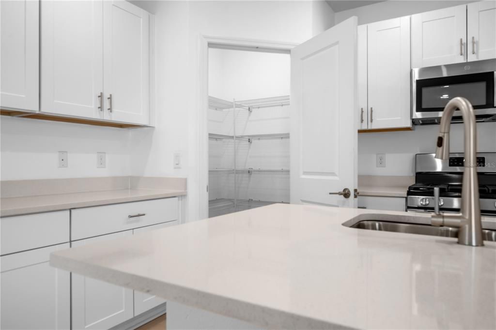 For Sale: $409,000 (5 beds, 3 baths, 2530 Square Feet)