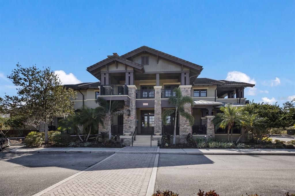 For Sale: $409,000 (5 beds, 3 baths, 2530 Square Feet)