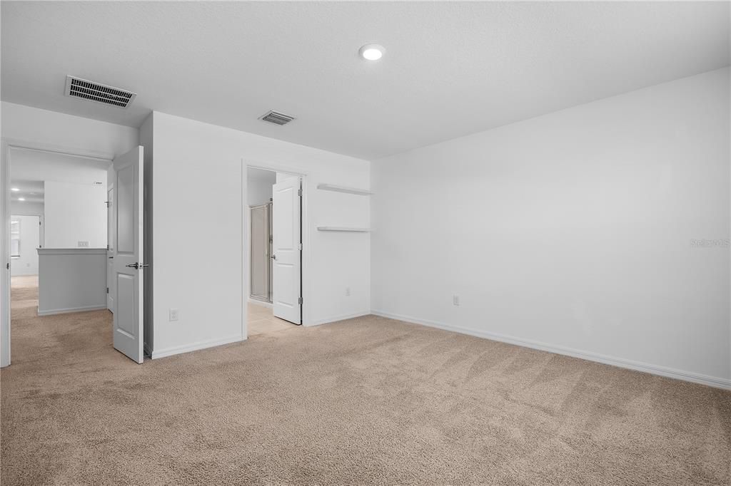 For Sale: $409,000 (5 beds, 3 baths, 2530 Square Feet)