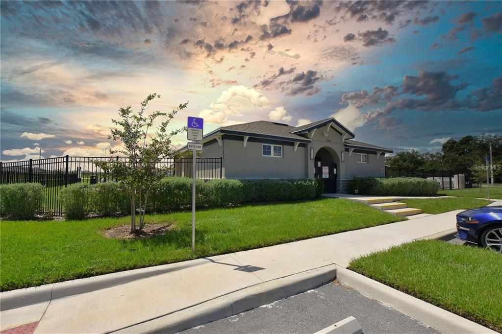 For Rent: $2,260 (4 beds, 2 baths, 1815 Square Feet)