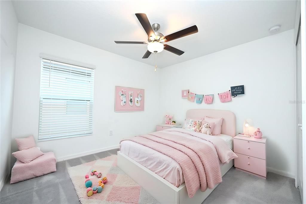 For Rent: $2,260 (4 beds, 2 baths, 1815 Square Feet)