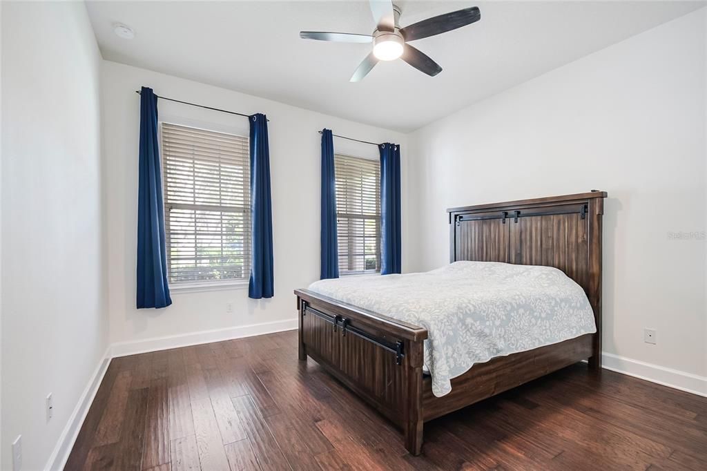 For Sale: $619,900 (3 beds, 2 baths, 1946 Square Feet)
