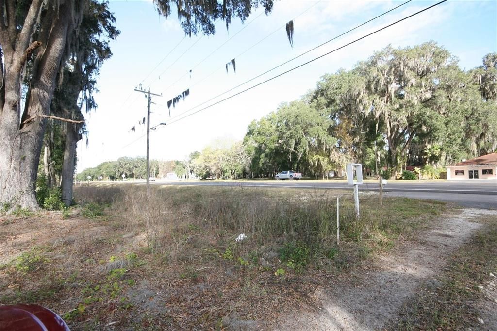待售: $499,900 (6.03 acres)
