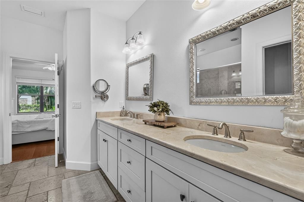 For Sale: $729,900 (3 beds, 3 baths, 2307 Square Feet)