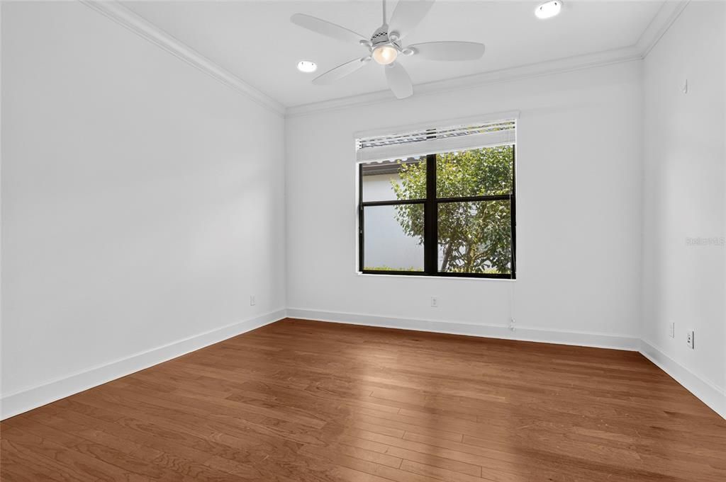 For Sale: $729,900 (3 beds, 3 baths, 2307 Square Feet)