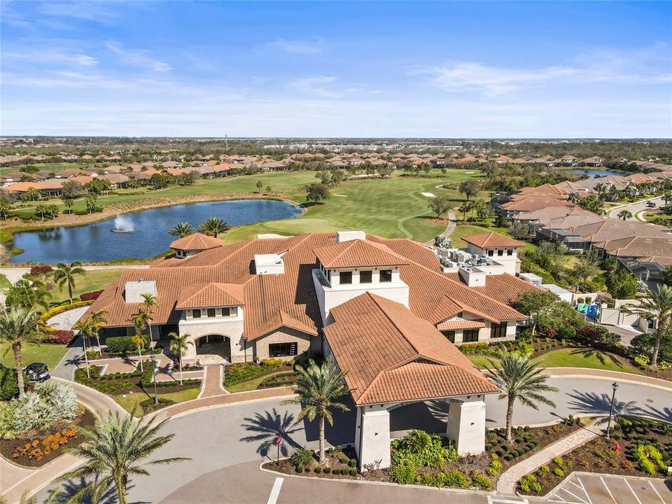 For Sale: $729,900 (3 beds, 3 baths, 2307 Square Feet)