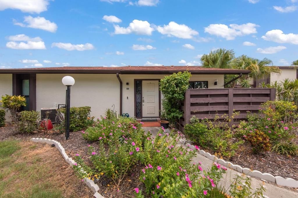 For Sale: $175,000 (2 beds, 2 baths, 1280 Square Feet)
