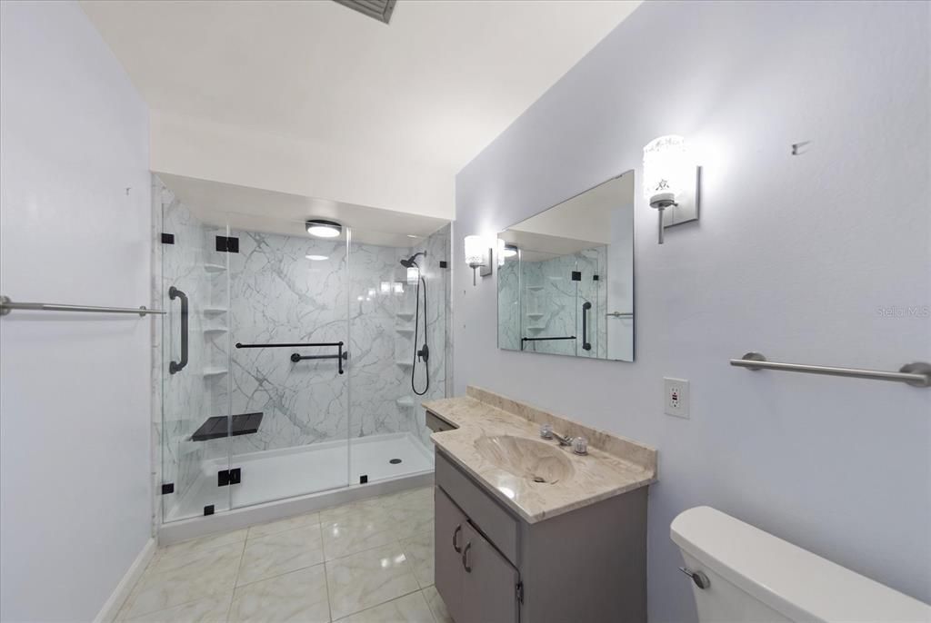 For Sale: $175,000 (2 beds, 2 baths, 1280 Square Feet)