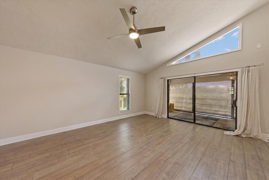 For Sale: $175,000 (2 beds, 2 baths, 1280 Square Feet)