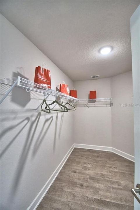 For Sale: $302,000 (3 beds, 2 baths, 1970 Square Feet)