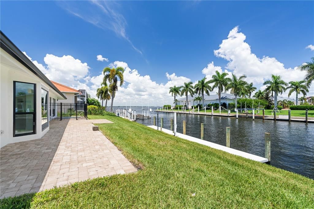 For Sale: $785,000 (3 beds, 2 baths, 2234 Square Feet)