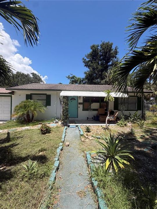 For Sale: $275,000 (3 beds, 2 baths, 1366 Square Feet)