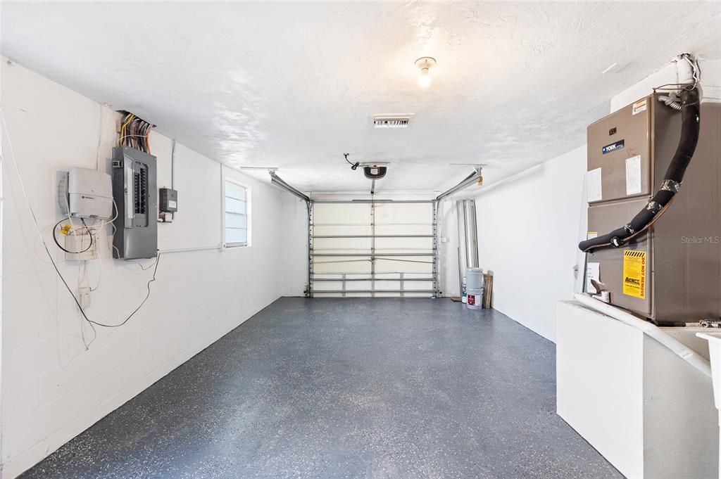 For Rent: $1,950 (3 beds, 2 baths, 1344 Square Feet)