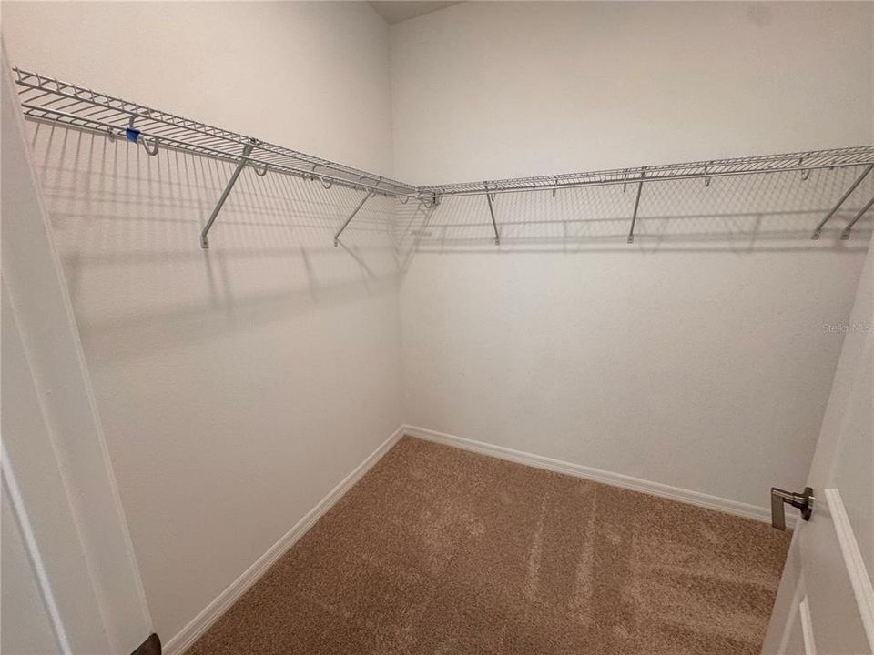 For Rent: $3,800 (5 beds, 4 baths, 2841 Square Feet)