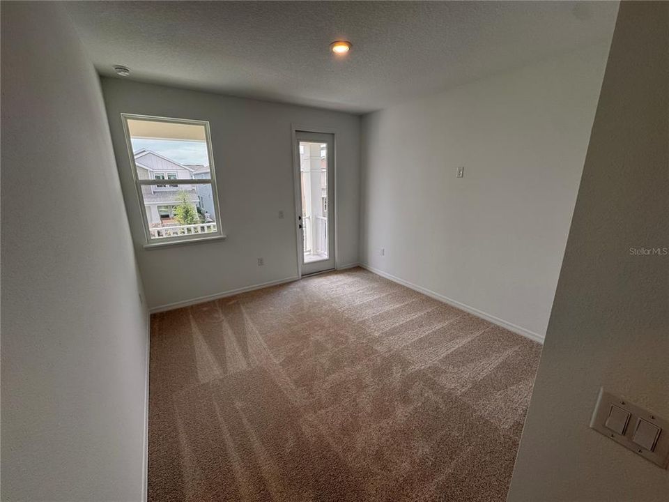 For Rent: $3,800 (5 beds, 4 baths, 2841 Square Feet)