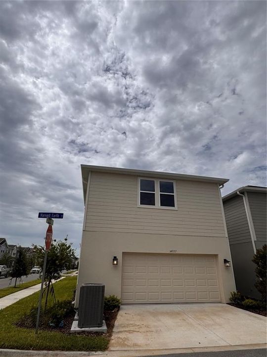 For Rent: $3,800 (5 beds, 4 baths, 2841 Square Feet)
