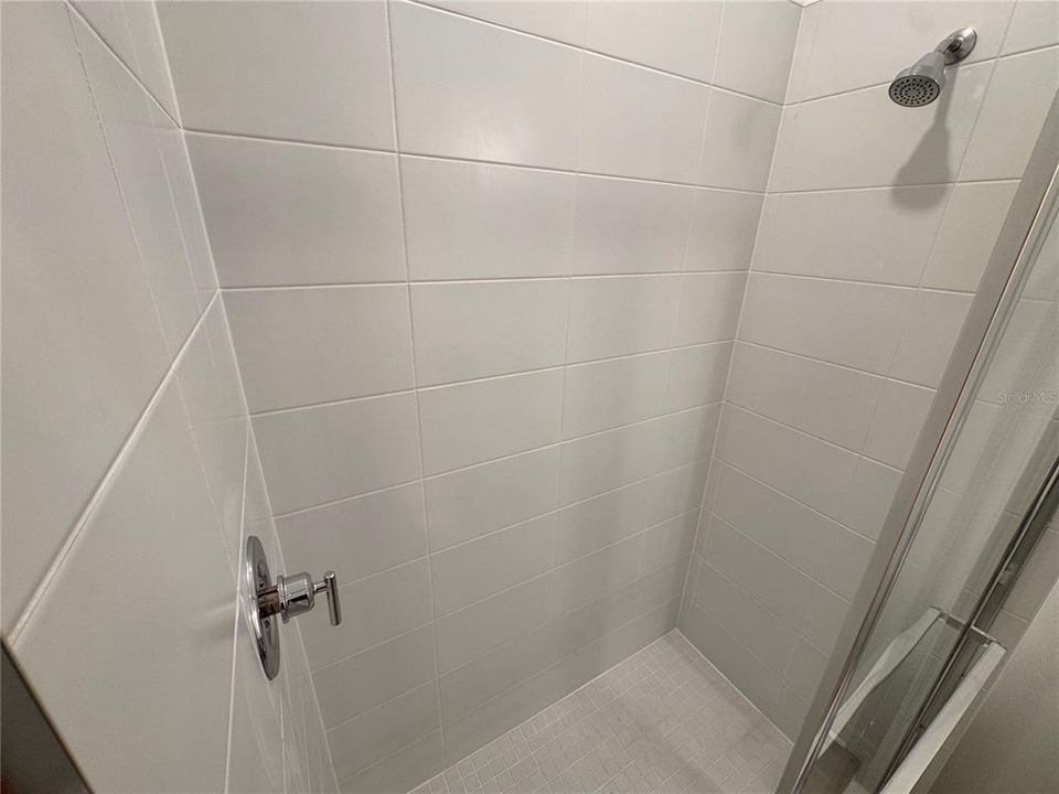 For Rent: $3,800 (5 beds, 4 baths, 2841 Square Feet)
