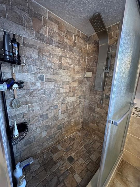 En Renta: $2,900 (4 camas, 2 baños, 2487 Pies cuadrados)