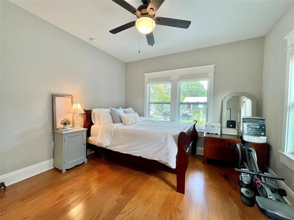 For Rent: $3,350 (3 beds, 2 baths, 1765 Square Feet)
