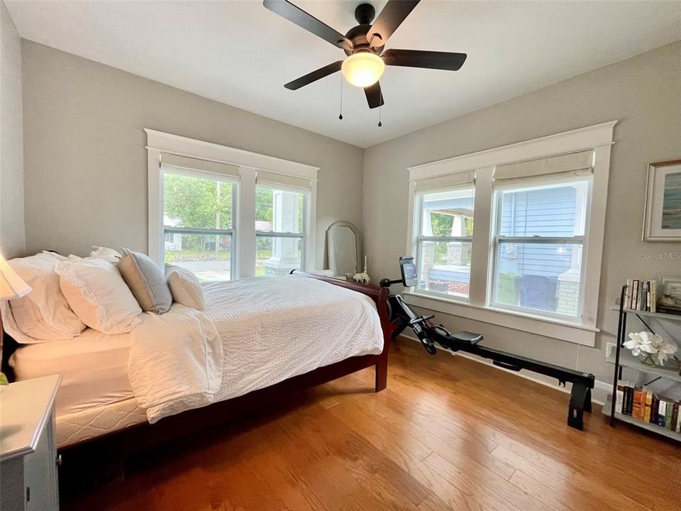 For Rent: $3,350 (3 beds, 2 baths, 1765 Square Feet)