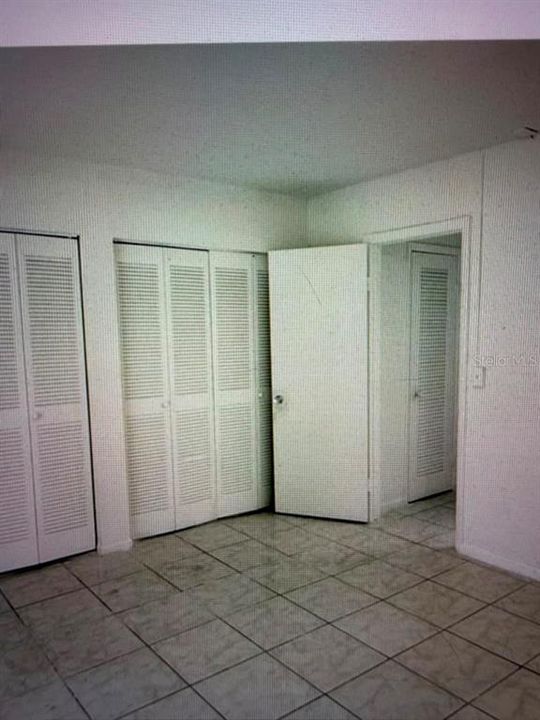 For Sale: $94,000 (1 beds, 1 baths, 570 Square Feet)