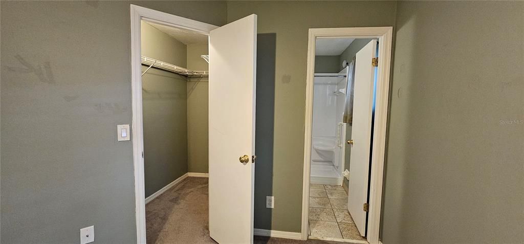 For Rent: $2,200 (2 beds, 2 baths, 948 Square Feet)