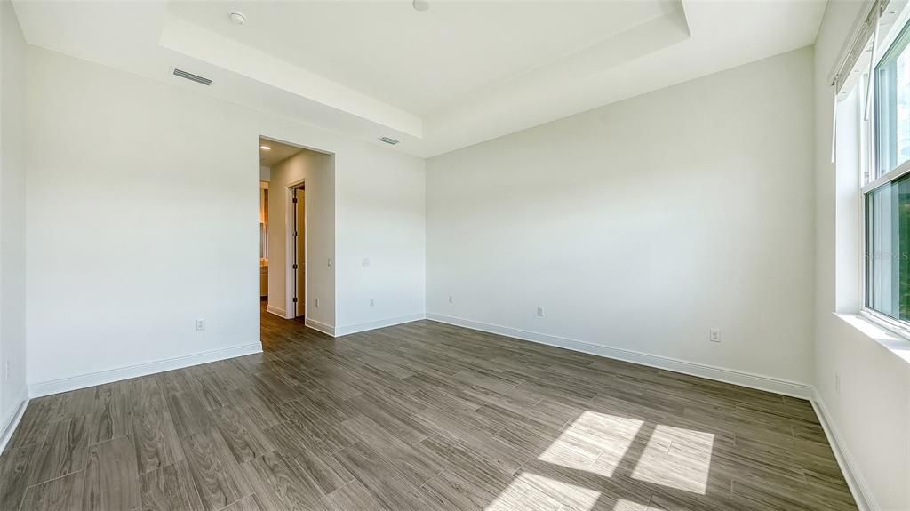 For Sale: $598,990 (3 beds, 3 baths, 2456 Square Feet)