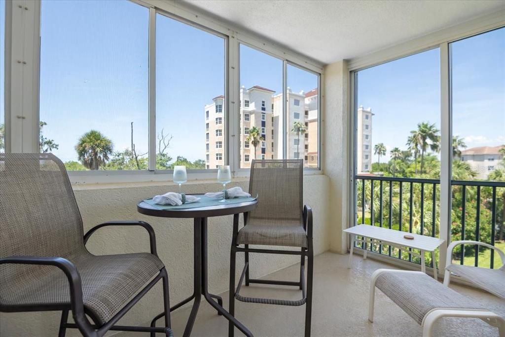 For Sale: $268,900 (3 beds, 2 baths, 1349 Square Feet)