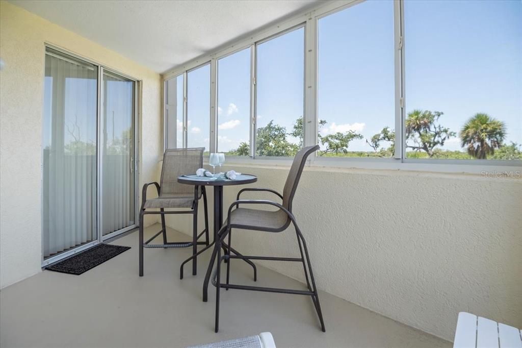 For Sale: $268,900 (3 beds, 2 baths, 1349 Square Feet)