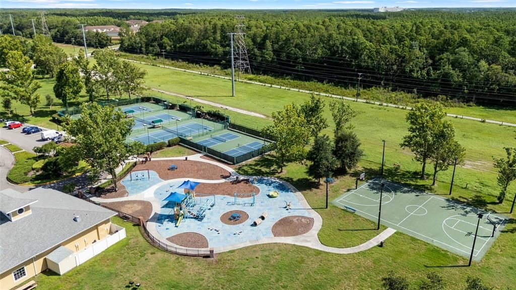 На продажу: $359,900 (3 спален, 2 ванн, 2308 Квадратных фут)