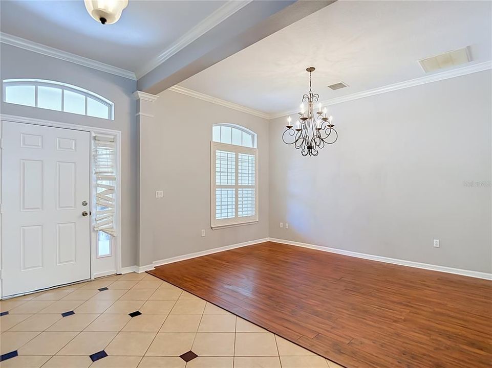 En Venta: $574,900 (4 camas, 3 baños, 3366 Pies cuadrados)