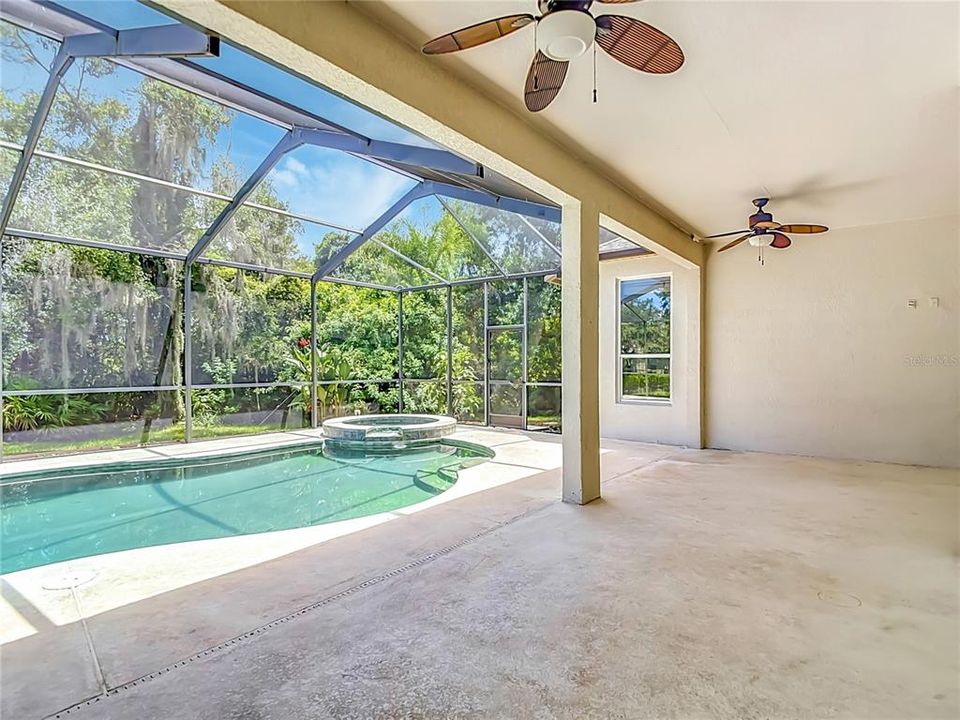 En Venta: $574,900 (4 camas, 3 baños, 3366 Pies cuadrados)