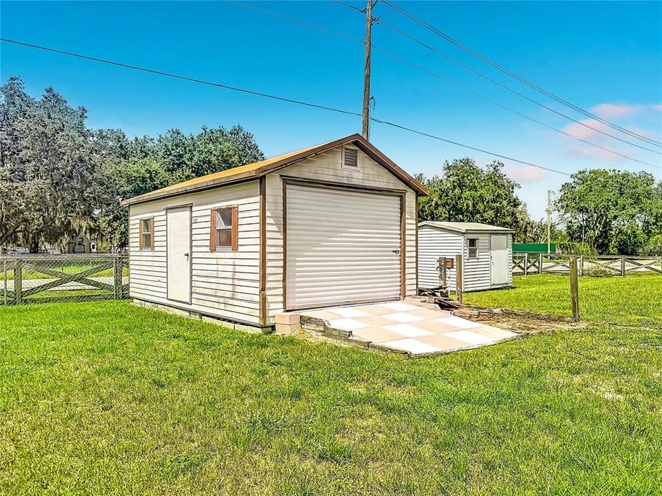 На продажу: $325,000 (3 спален, 2 ванн, 1741 Квадратных фут)