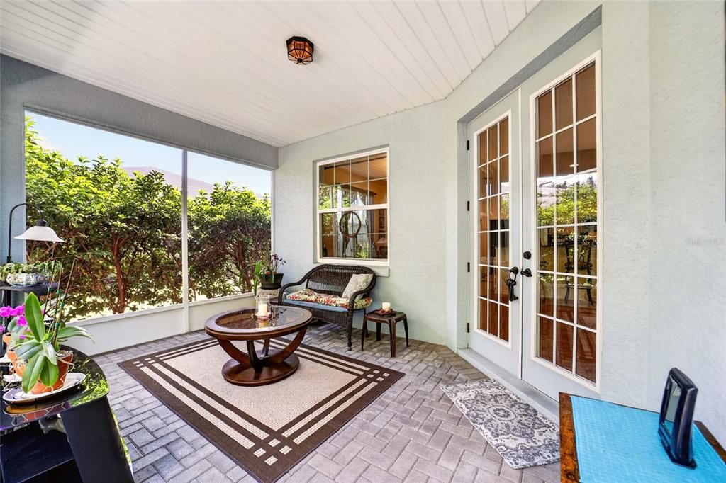 For Sale: $359,900 (3 beds, 3 baths, 1878 Square Feet)
