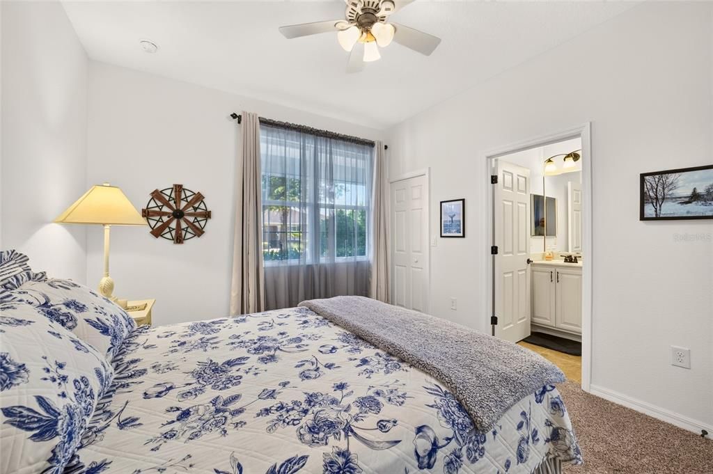 For Sale: $359,900 (3 beds, 3 baths, 1878 Square Feet)