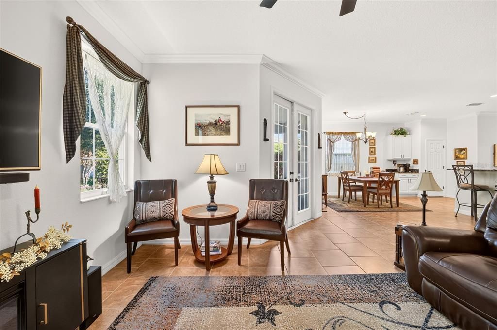 For Sale: $359,900 (3 beds, 3 baths, 1878 Square Feet)