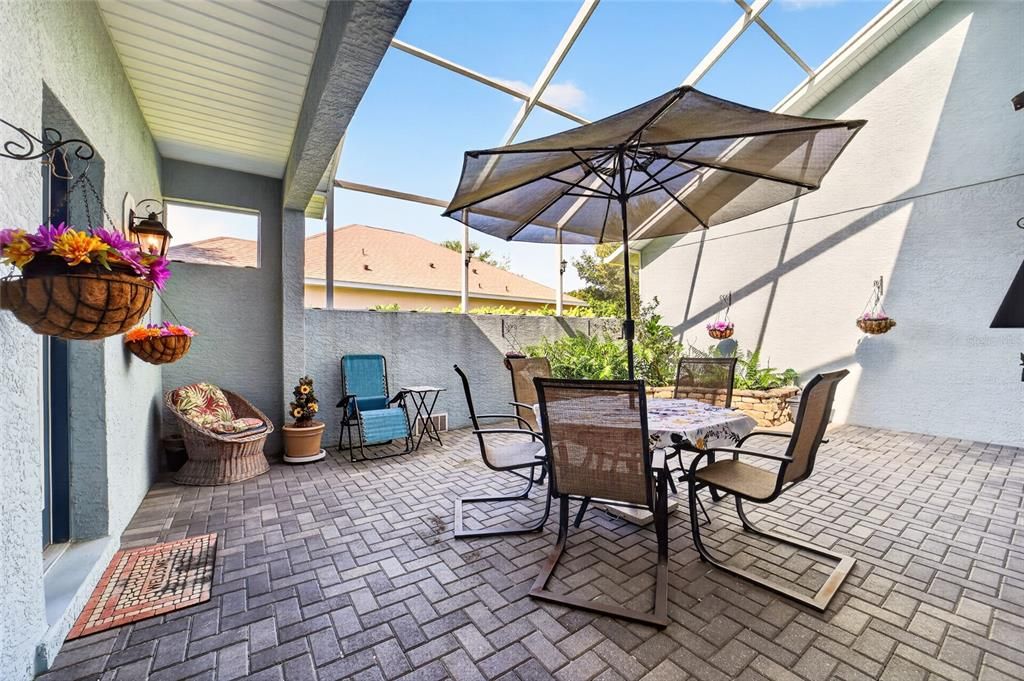 For Sale: $359,900 (3 beds, 3 baths, 1878 Square Feet)