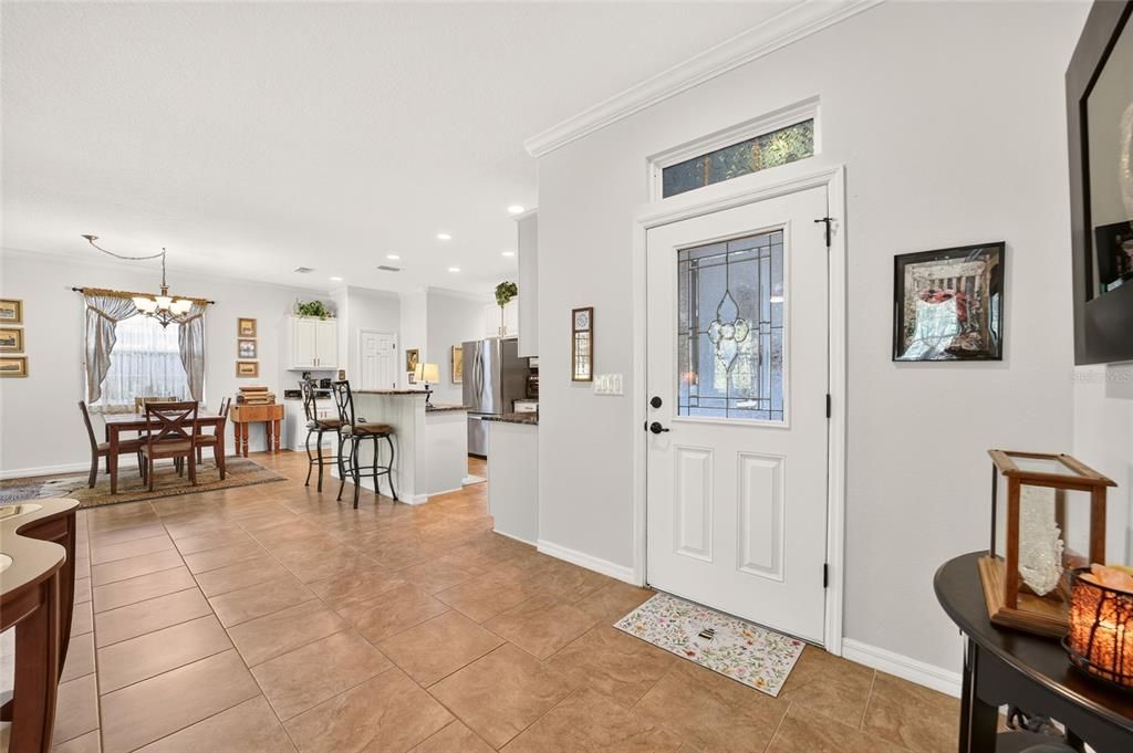 For Sale: $359,900 (3 beds, 3 baths, 1878 Square Feet)