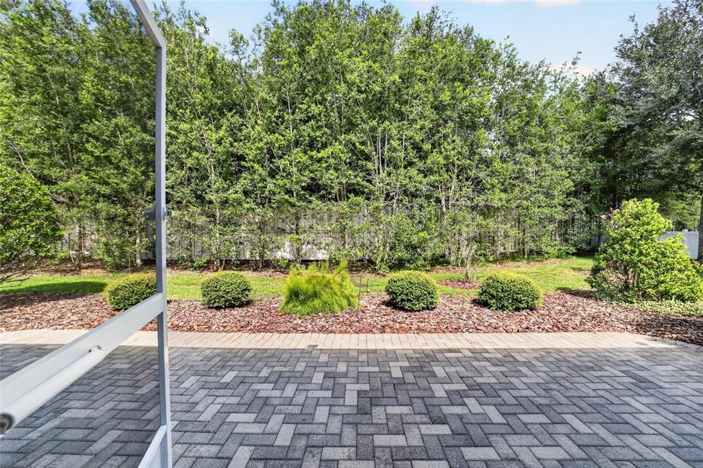 For Sale: $359,900 (3 beds, 3 baths, 1878 Square Feet)