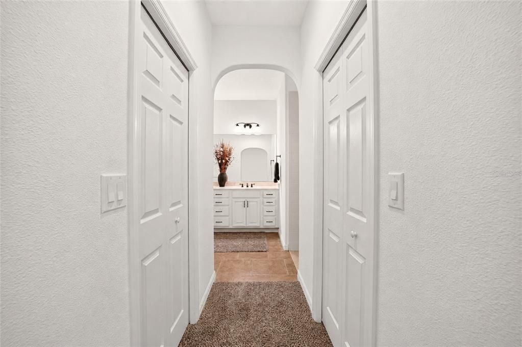 For Sale: $359,900 (3 beds, 3 baths, 1878 Square Feet)