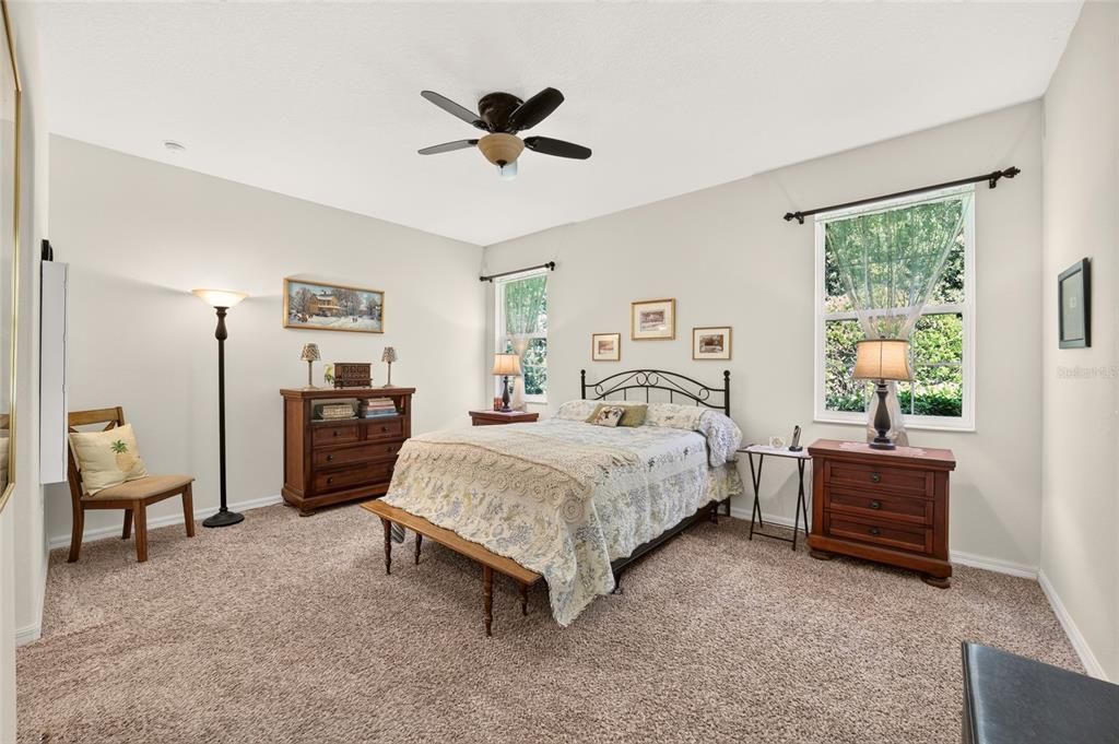 For Sale: $359,900 (3 beds, 3 baths, 1878 Square Feet)