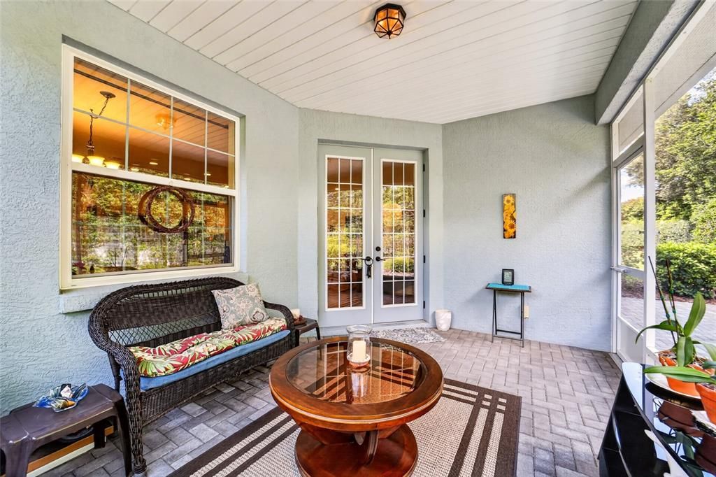 For Sale: $359,900 (3 beds, 3 baths, 1878 Square Feet)