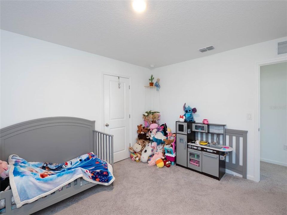 For Sale: $375,000 (3 beds, 2 baths, 1826 Square Feet)