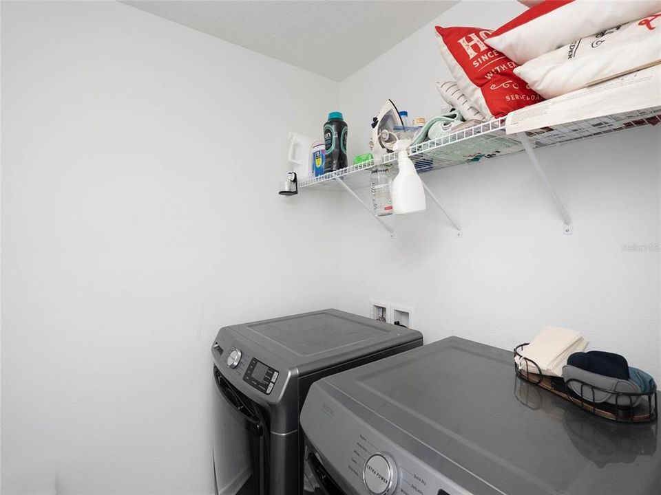 For Sale: $375,000 (3 beds, 2 baths, 1826 Square Feet)
