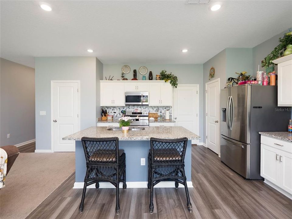 For Sale: $375,000 (3 beds, 2 baths, 1826 Square Feet)