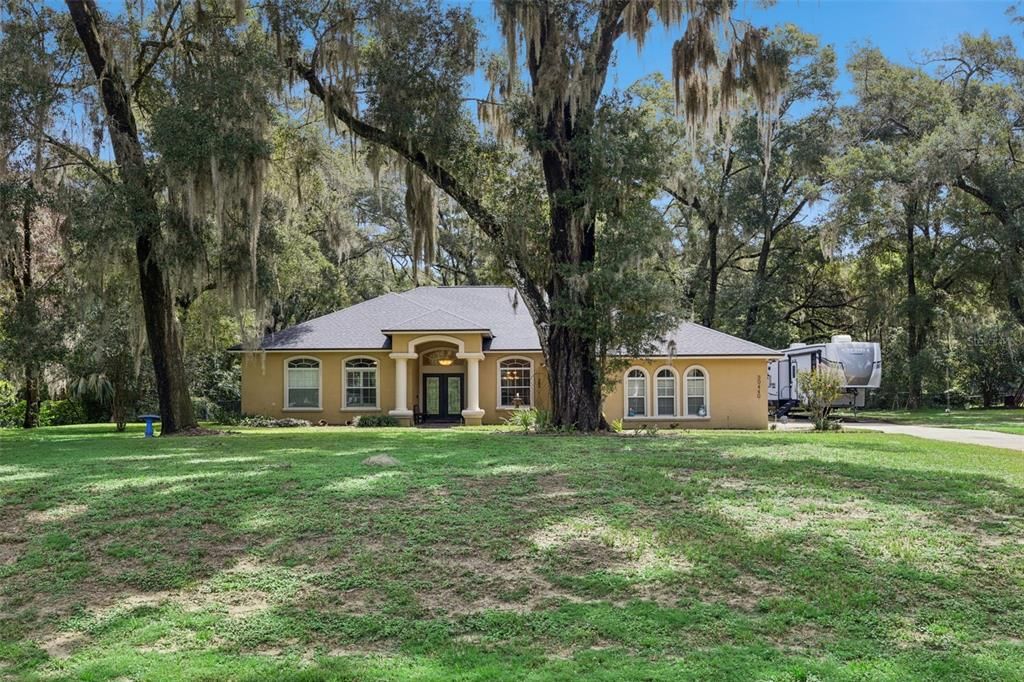 For Sale: $899,900 (4 beds, 3 baths, 3136 Square Feet)