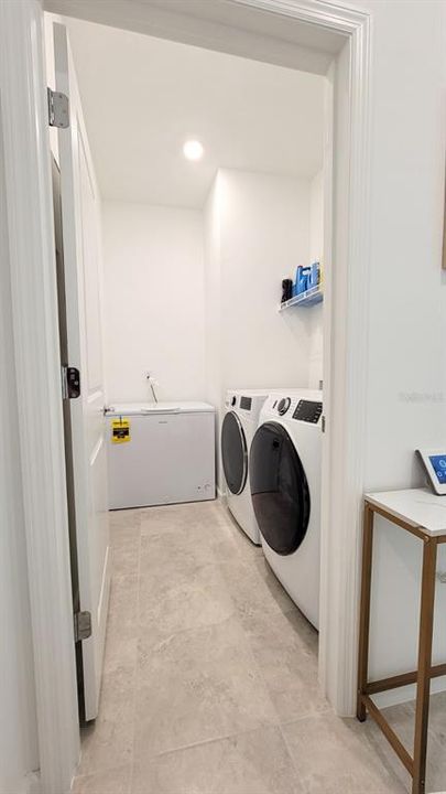 For Rent: $3,300 (4 beds, 2 baths, 1580 Square Feet)